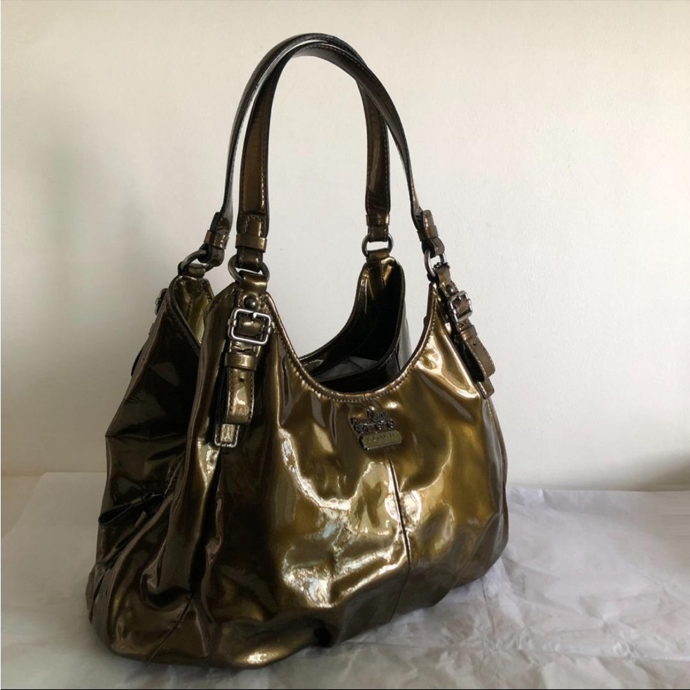 Authentic Coach Madison Maggie Patent Leather Shoulder Bag Hobo
